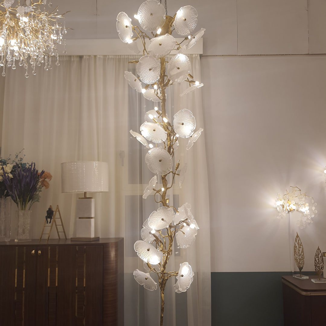 50 copy Italian model vertical flowers chandelier - Image 1
